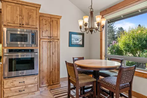 19465 Golden Meadow Loop, Bend, OR 97702 photo 13