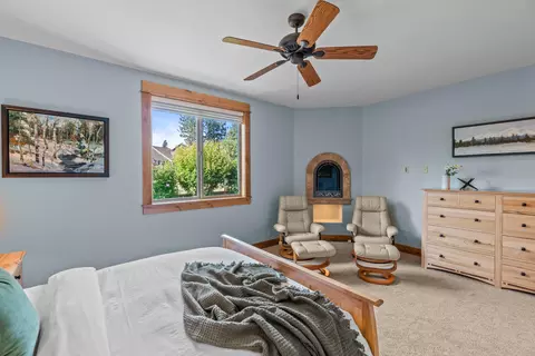 19465 Golden Meadow Loop, Bend, OR 97702 photo 16