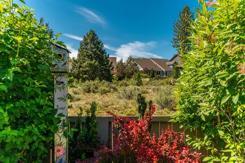 19465 Golden Meadow Loop, Bend, OR 97702 photo 40
