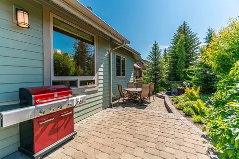 19465 Golden Meadow Loop, Bend, OR 97702 photo 35