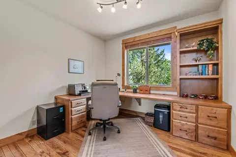19465 Golden Meadow Loop, Bend, OR 97702 photo 21