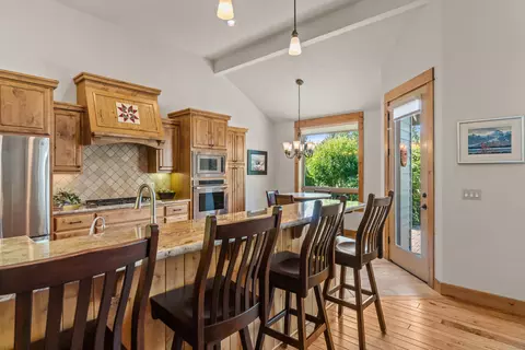 19465 Golden Meadow Loop, Bend, OR 97702 photo 10