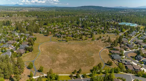 19465 Golden Meadow Loop, Bend, OR 97702 photo 48