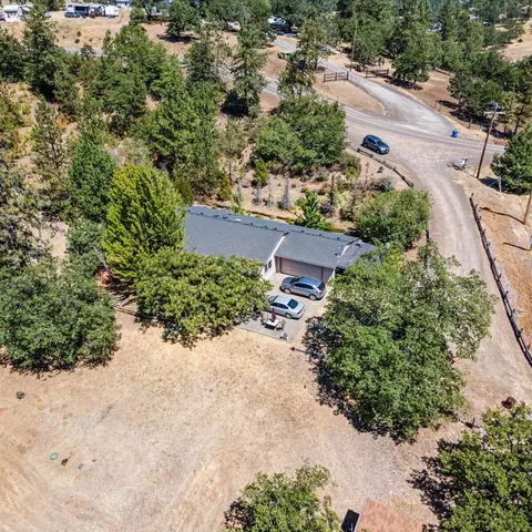 603 Leafwood Dr, Eagle Point, OR 97524 photo 29