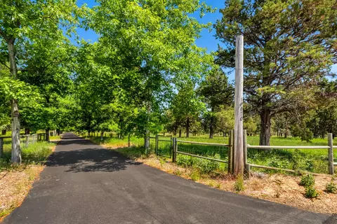 18970 Pinehurst Rd, Bend, OR 97703 photo 39