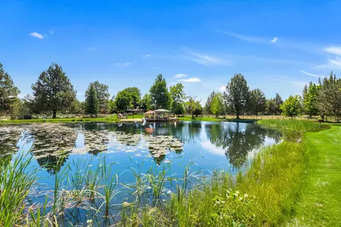 18970 Pinehurst Rd, Bend, OR 97703 photo 9