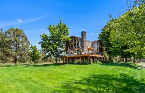 18970 Pinehurst Rd, Bend, OR 97703 photo 2