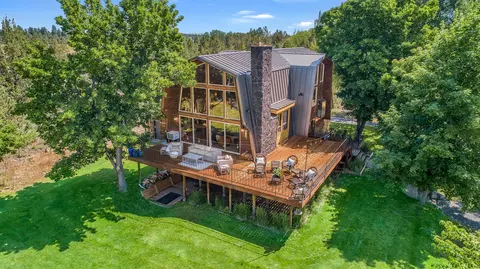 18970 Pinehurst Rd, Bend, OR 97703 photo 3