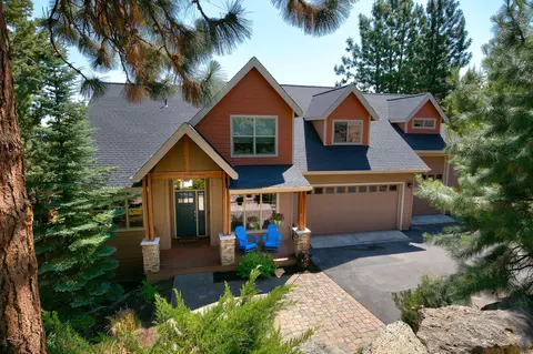 1021 NW Yosemite Dr, Bend, OR 97703