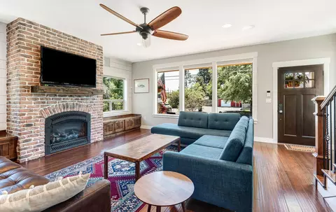 454 NE Burnside Ave, Bend, OR 97701 photo 5