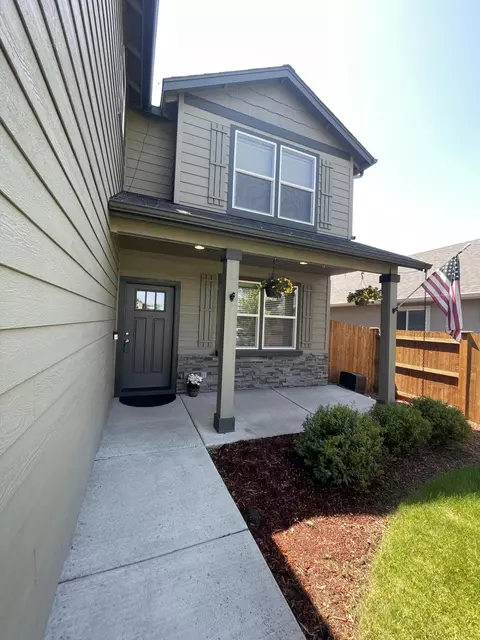 21391 NEagle Crossing Ave, Bend, OR 97701 photo 3