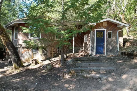 730 Indian Creek Rd, Selma, OR 97538
