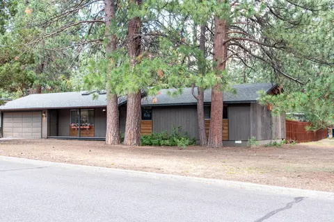 61106 Finchwood Dr, Bend, OR 97702