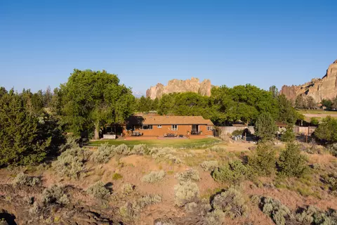 9990 NE Smith Rock Loop, Terrebonne, OR 97760