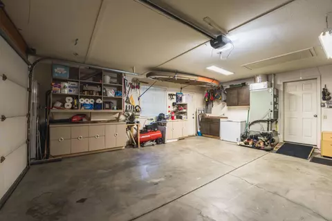 61875 Avonlea Cir, Bend, OR 97702 photo 39