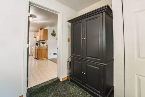 61875 Avonlea Cir, Bend, OR 97702 photo 23