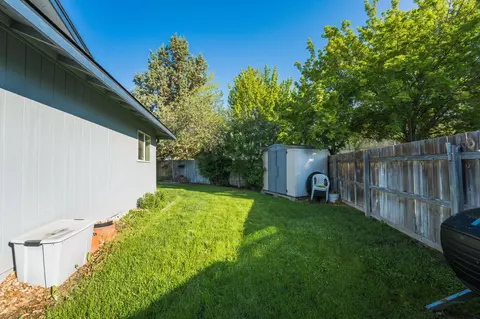 61875 Avonlea Cir, Bend, OR 97702 photo 42