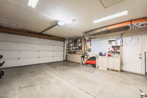 61875 Avonlea Cir, Bend, OR 97702 photo 38