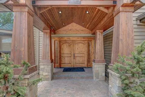 55755 Cone Pl, Bend, OR 97707 photo 4