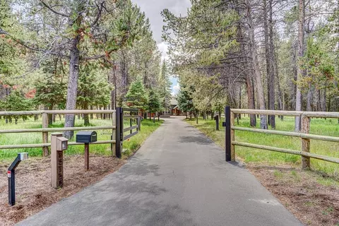 55755 Cone Pl, Bend, OR 97707 photo 45