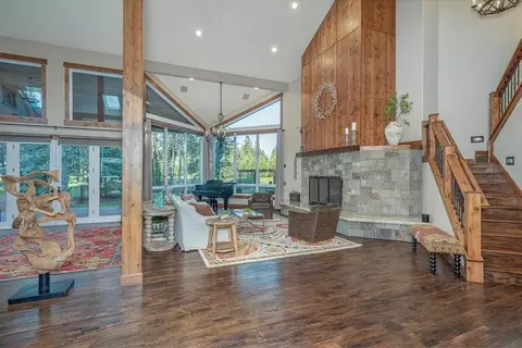 55755 Cone Pl, Bend, OR 97707 photo 8