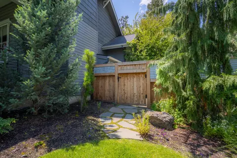 311 NW 16th St, Bend, OR 97703 photo 42