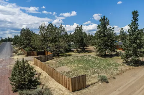 65215 73rd St, Bend, OR 97703 photo 41