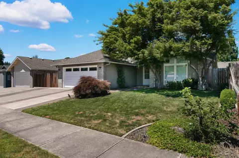 1641 Husker Butte Ln, Medford, OR 97504