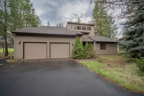 17777 Topflite Ln #9, Sunriver, OR 97707