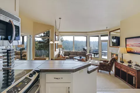19717 SW Mount Bachelor Dr #330C, Bend, OR 97702 photo 4