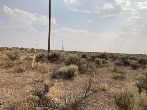 lot300 W Campbell Ln, Christmas Valley, OR 97641