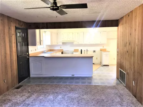 748 NE 9th St, Bend, OR 97701 photo 17