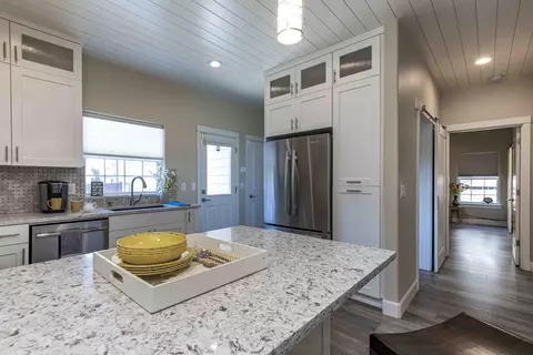 21341 Oakview Dr, Bend, OR 97701 photo 9