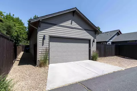 21341 Oakview Dr, Bend, OR 97701 photo 26