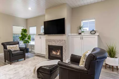 21341 Oakview Dr, Bend, OR 97701 photo 2