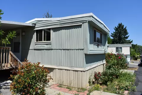 355 Colver Rd UNIT 69, Talent, OR 97540