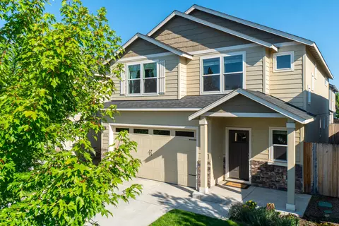 21174 Darnel Ave, Bend, OR 97702 photo 2