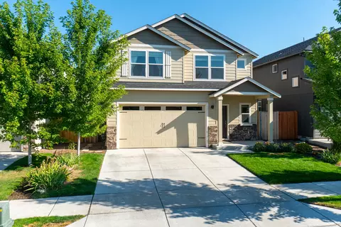 21174 Darnel Ave, Bend, OR 97702