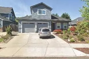 1018 Lithia Way, Talent, OR 97540