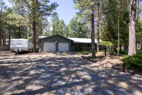 15020 Ironbark St, La Pine, OR 97739 photo 2