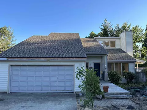 167 Purdue Ln, Medford, OR 97504