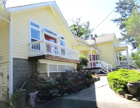 640 E California St, Jacksonville, OR 97530