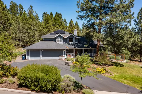 1653 NW City View Dr, Bend, OR 97703