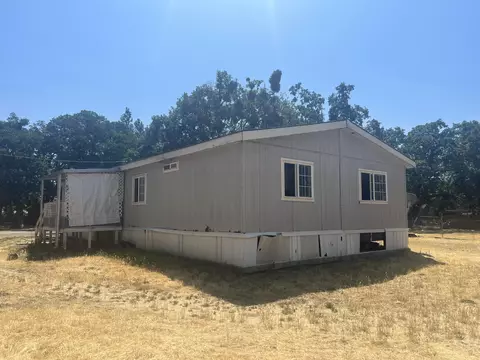 685 W Gregory Rd, Central Point, OR 97502