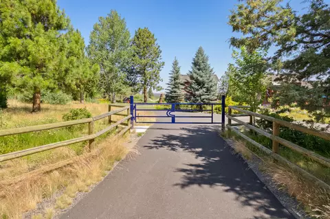 18740 Ridgecrest Rd, Bend, OR 97703 photo 65