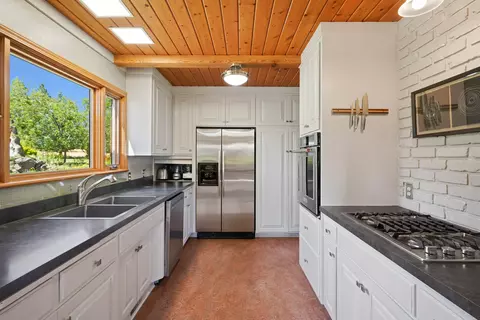 18740 Ridgecrest Rd, Bend, OR 97703 photo 22