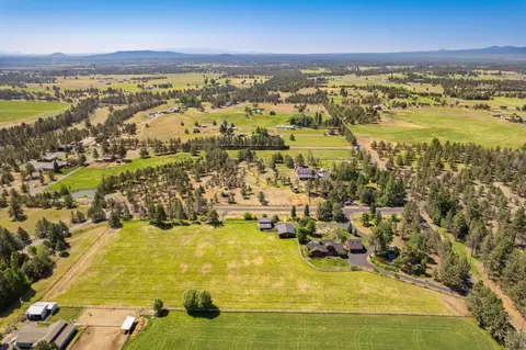 18740 Ridgecrest Rd, Bend, OR 97703 photo 9