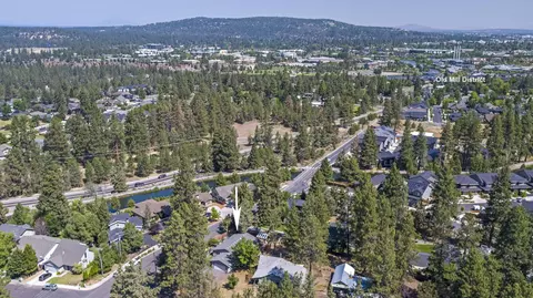 61498 SW Blakely Rd, Bend, OR 97702