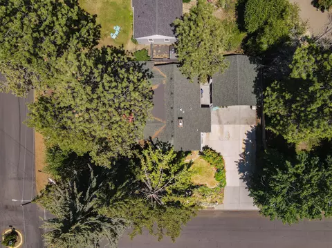 1204 NE 9th St, Bend, OR 97701 photo 40