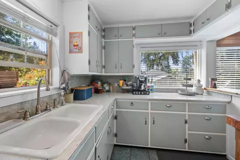 1204 NE 9th St, Bend, OR 97701 photo 12